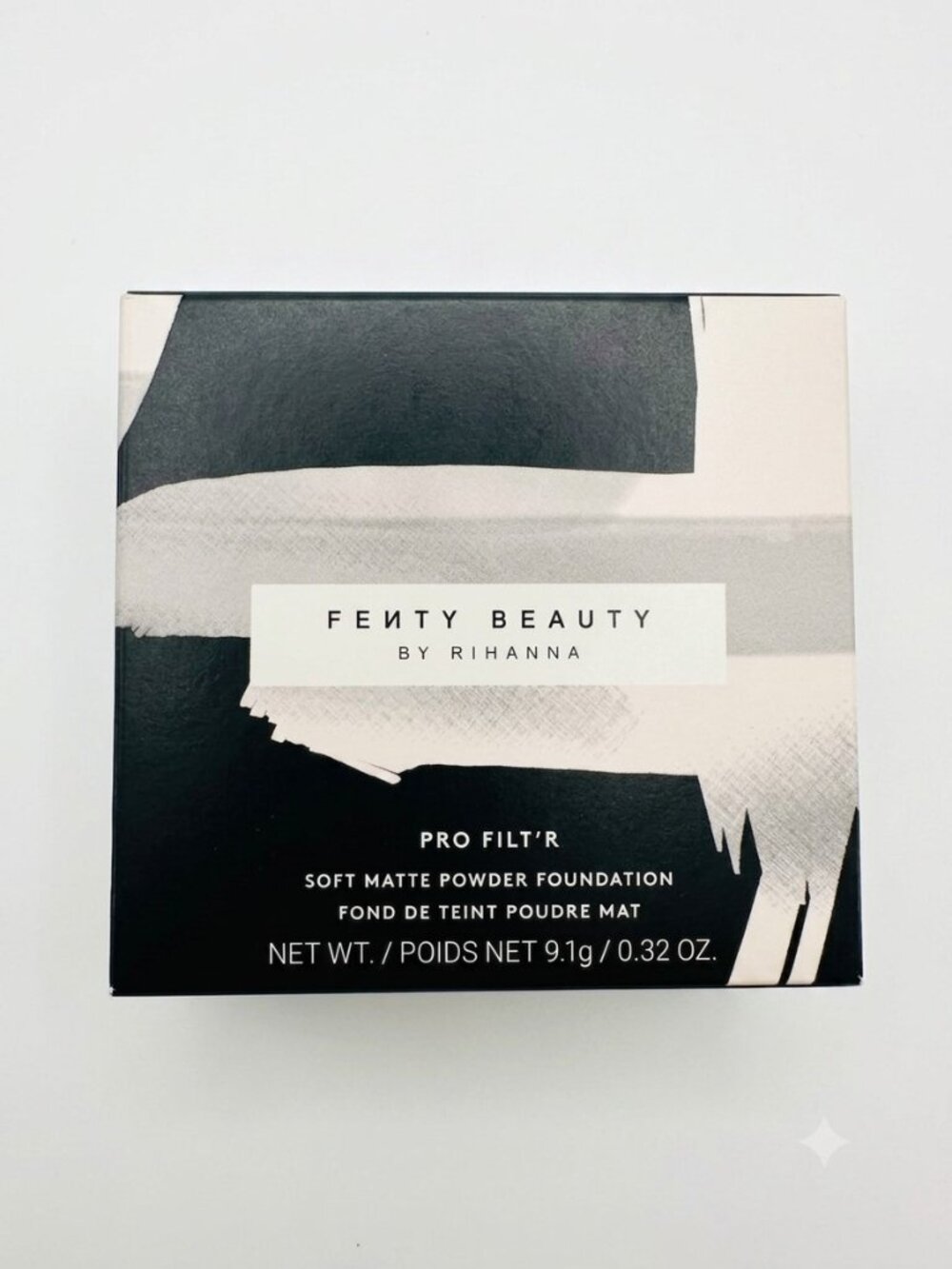 Shade 290 Fenty Beauty Pro Filt'r Soft Matte Powder Foundation - Picture 2 of 2